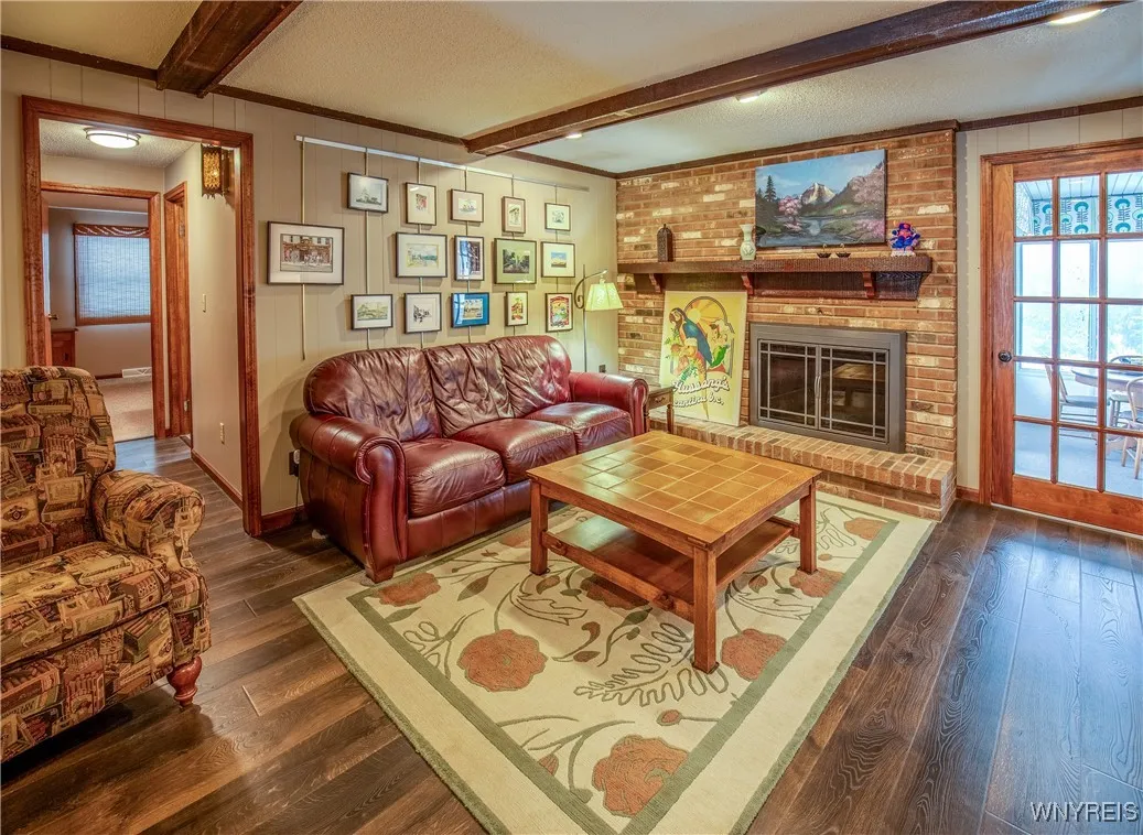 75 Lindhurst Drive, Lockport City, New York 14094, Lockport City, New York 14094, 3 Bedrooms Bedrooms, 8 Rooms Rooms,2 BathroomsBathrooms,Residential,For Sale,75 Lindhurst Drive, Lockport City, New York 14094,0,B1650280