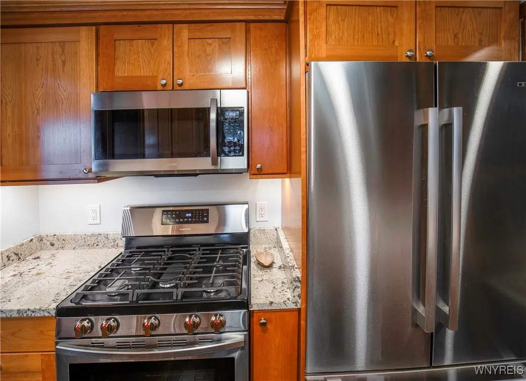 75 Lindhurst Drive, Lockport City, New York 14094, Lockport City, New York 14094, 3 Bedrooms Bedrooms, 8 Rooms Rooms,2 BathroomsBathrooms,Residential,For Sale,75 Lindhurst Drive, Lockport City, New York 14094,0,B1650280