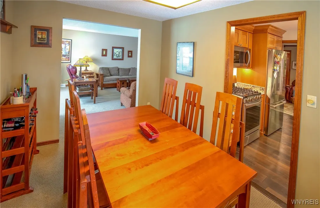 75 Lindhurst Drive, Lockport City, New York 14094, Lockport City, New York 14094, 3 Bedrooms Bedrooms, 8 Rooms Rooms,2 BathroomsBathrooms,Residential,For Sale,75 Lindhurst Drive, Lockport City, New York 14094,0,B1650280