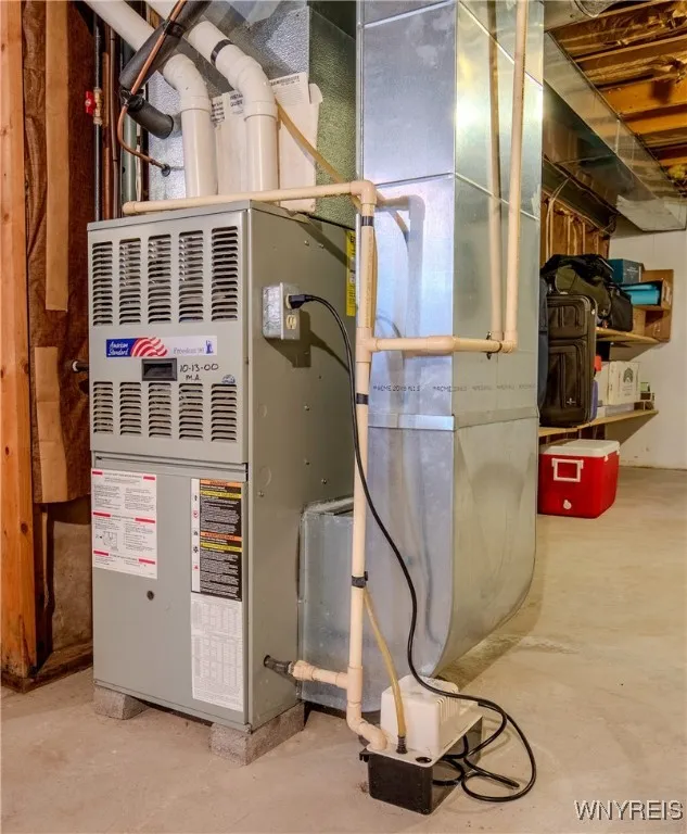 75 Lindhurst Drive, Lockport City, New York 14094, Lockport City, New York 14094, 3 Bedrooms Bedrooms, 8 Rooms Rooms,2 BathroomsBathrooms,Residential,For Sale,75 Lindhurst Drive, Lockport City, New York 14094,0,B1650280