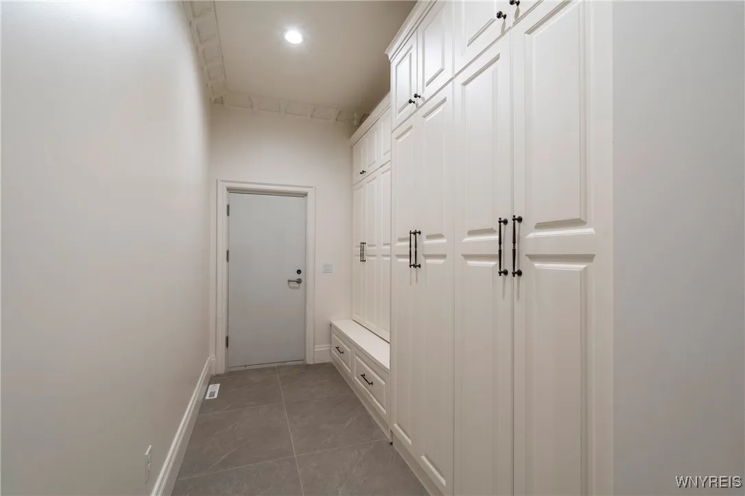 11168 Stage Road, Newstead, New York 14001, Newstead, New York 14001, 5 Bedrooms Bedrooms, 10 Rooms Rooms,4 BathroomsBathrooms,Residential Lease,For Rent,11168 Stage Road, Newstead, New York 14001,0,B1650573