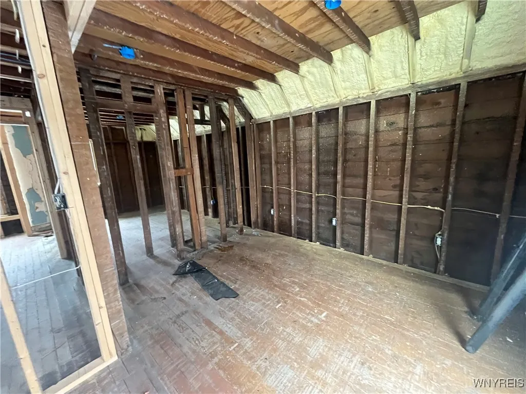 2936 Mckoon Avenue, Niagara Falls, New York 14305, Niagara Falls, New York 14305, 3 Bedrooms Bedrooms, 6 Rooms Rooms,Residential,For Sale,2936 Mckoon Avenue, Niagara Falls, New York 14305,0,B1650615