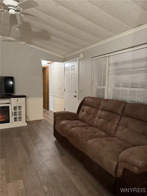 306 Dogwood Drive, Lockport Town, New York 14094, Lockport Town, New York 14094, 2 Bedrooms Bedrooms, 6 Rooms Rooms,2 BathroomsBathrooms,Residential,For Sale,306 Dogwood Drive, Lockport Town, New York 14094,0,B1650454