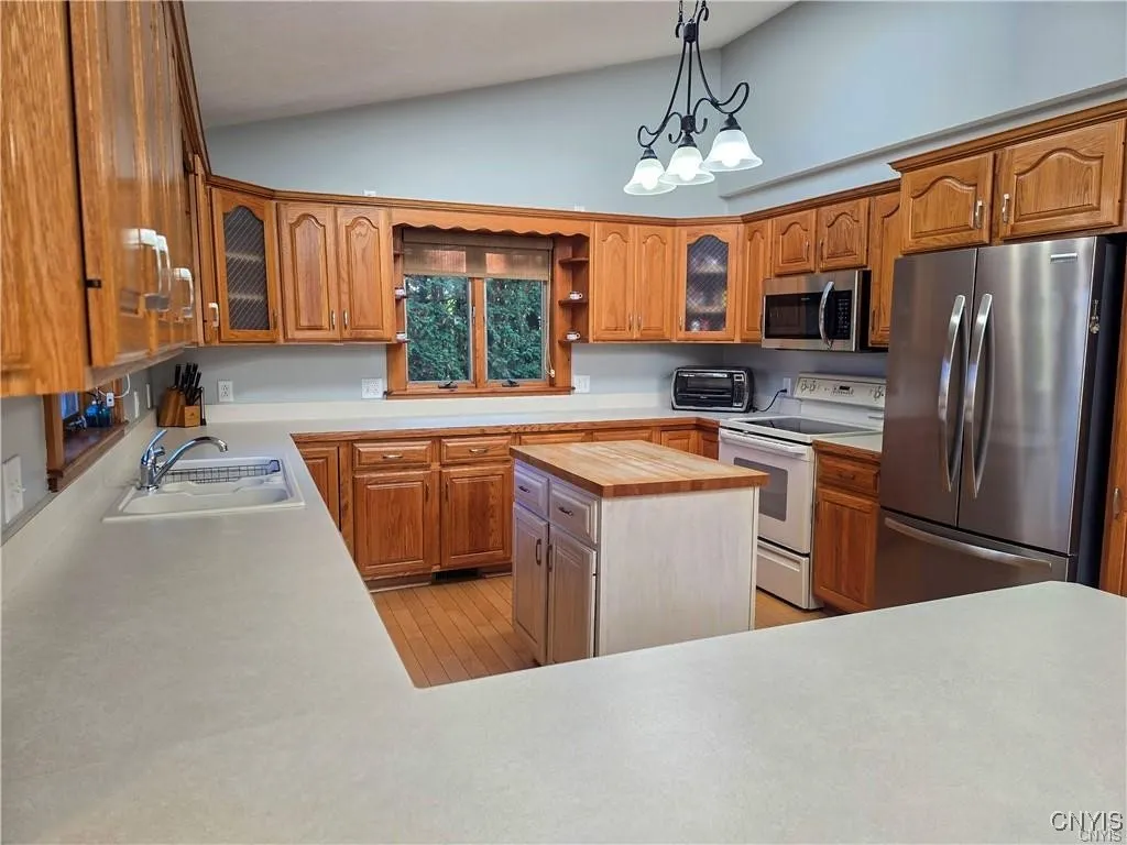 1001 Birch Lane, Vienna, New York 13157, Vienna, New York 13157, 4 Bedrooms Bedrooms, 11 Rooms Rooms,2 BathroomsBathrooms,Residential,For Sale,1001 Birch Lane, Vienna, New York 13157,0,S1650339