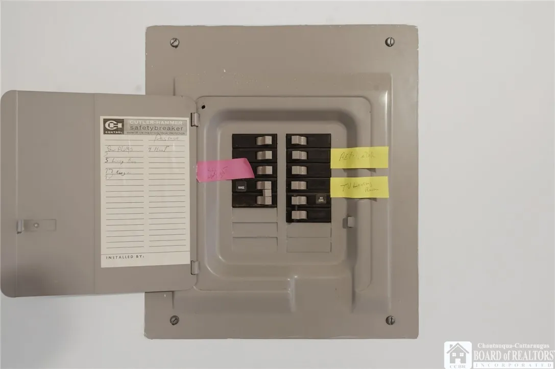 100 Carriage Drive 4, Orchard Park, New York 14127, Orchard Park, New York 14127, 2 Bedrooms Bedrooms, 7 Rooms Rooms,1 BathroomBathrooms,Residential,For Sale,100 Carriage Drive 4, Orchard Park, New York 14127,0,R1650575