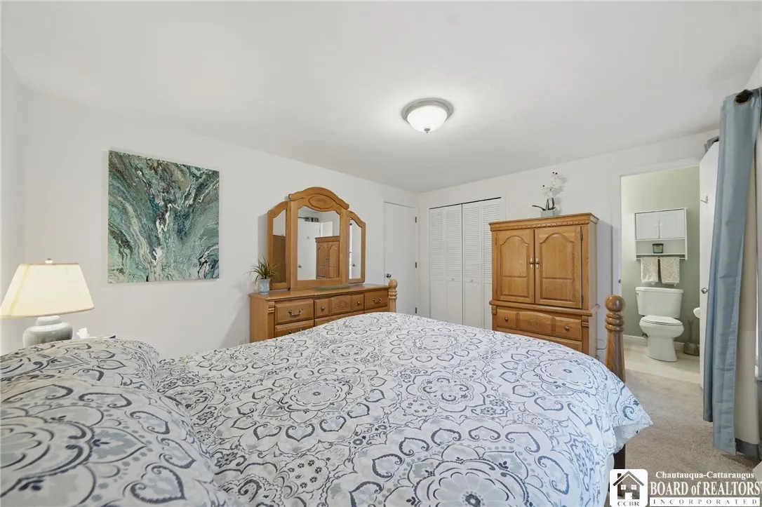 100 Carriage Drive 4, Orchard Park, New York 14127, Orchard Park, New York 14127, 2 Bedrooms Bedrooms, 7 Rooms Rooms,1 BathroomBathrooms,Residential,For Sale,100 Carriage Drive 4, Orchard Park, New York 14127,0,R1650575