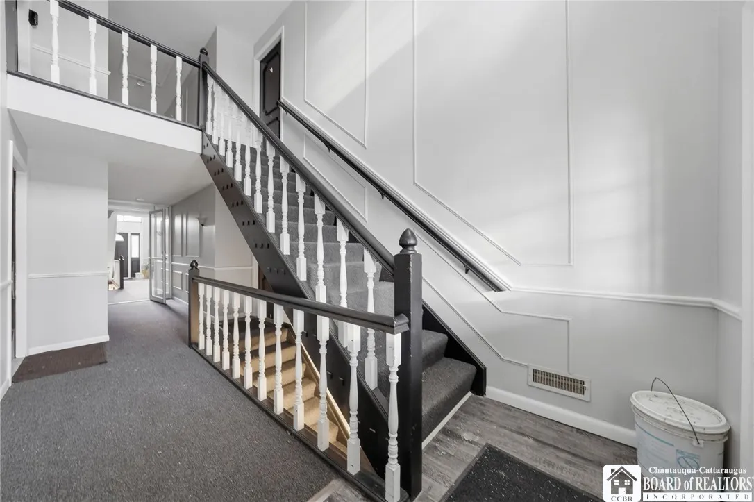 100 Carriage Drive 4, Orchard Park, New York 14127, Orchard Park, New York 14127, 2 Bedrooms Bedrooms, 7 Rooms Rooms,1 BathroomBathrooms,Residential,For Sale,100 Carriage Drive 4, Orchard Park, New York 14127,0,R1650575