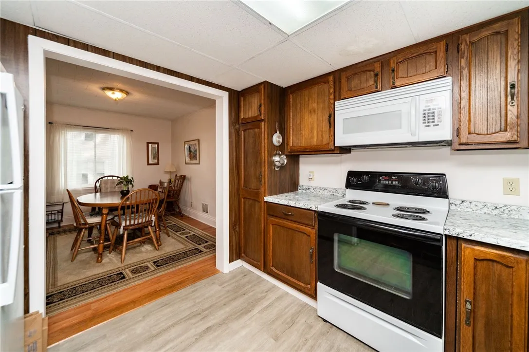 49 Prospect Avenue, Batavia City, New York 14020, Batavia City, New York 14020, 3 Bedrooms Bedrooms, ,2 BathroomsBathrooms,Residential,For Sale,49 Prospect Avenue, Batavia City, New York 14020,0,R1650152