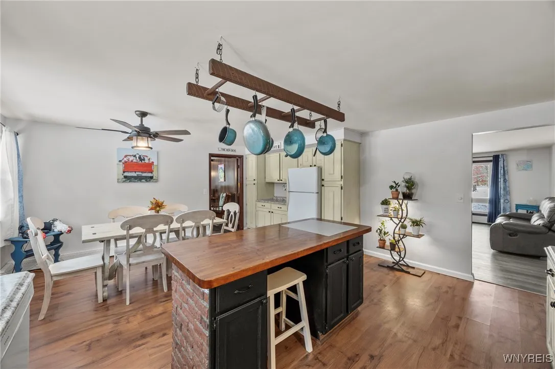 4037 Calkins Road, Lewiston, New York 14174, Lewiston, New York 14174, 3 Bedrooms Bedrooms, 6 Rooms Rooms,2 BathroomsBathrooms,Residential,For Sale,4037 Calkins Road, Lewiston, New York 14174,0,B1649971