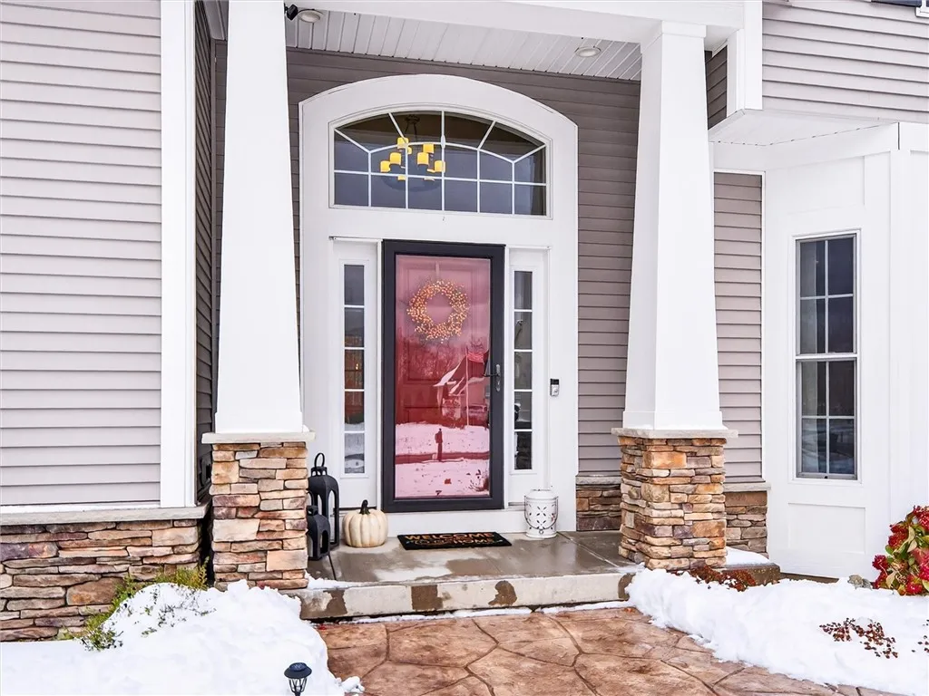 7608 Lake Meadow Drive, Ontario, New York 14519, Ontario, New York 14519, 4 Bedrooms Bedrooms, 7 Rooms Rooms,2 BathroomsBathrooms,Residential,For Sale,7608 Lake Meadow Drive, Ontario, New York 14519,0,R1649158