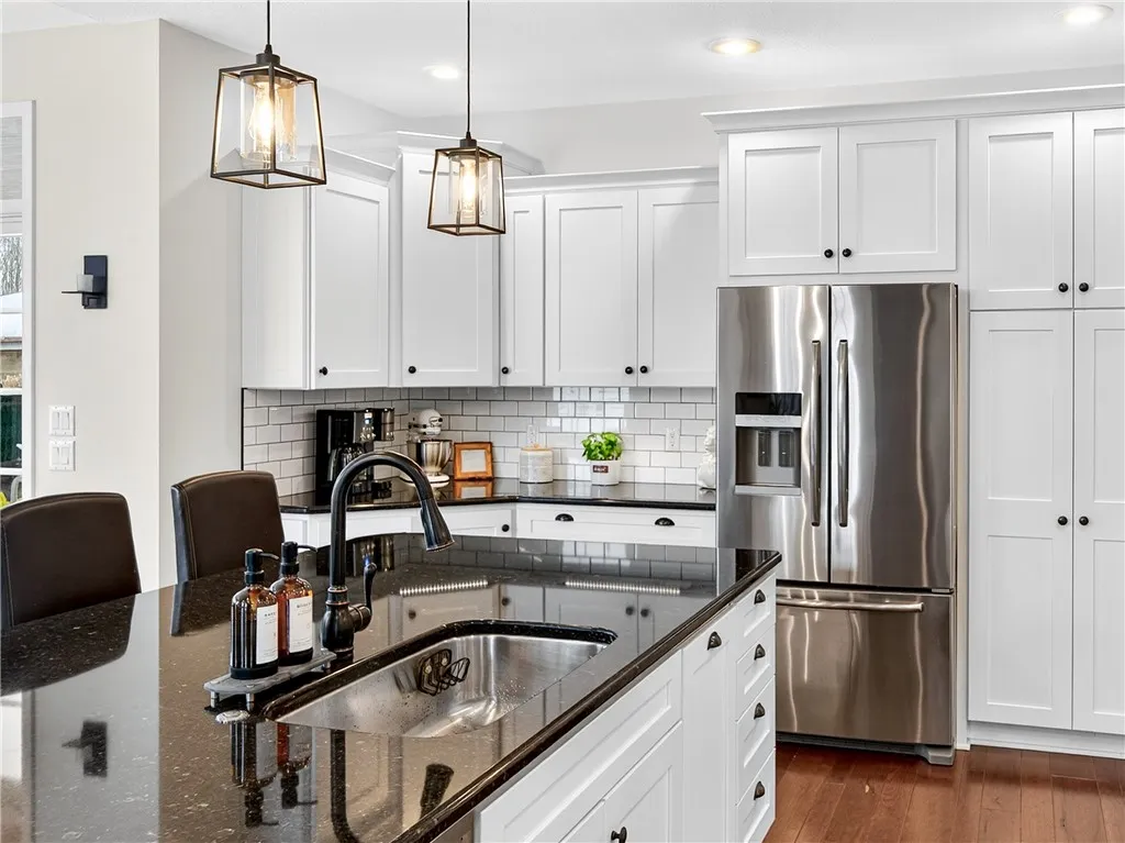 Custom Chefs Kitchen w/Large Center Island and Cambria Quartz Counters