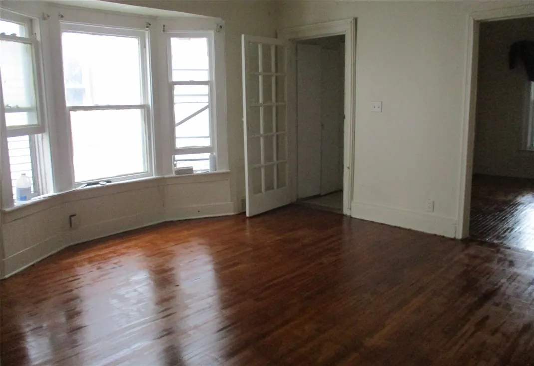 128 Bartlett Street, Rochester, New York 14608, Rochester, New York 14608, 2 Bedrooms Bedrooms, 4 Rooms Rooms,1 BathroomBathrooms,Residential Lease,For Rent,128 Bartlett Street, Rochester, New York 14608,0,R1650605