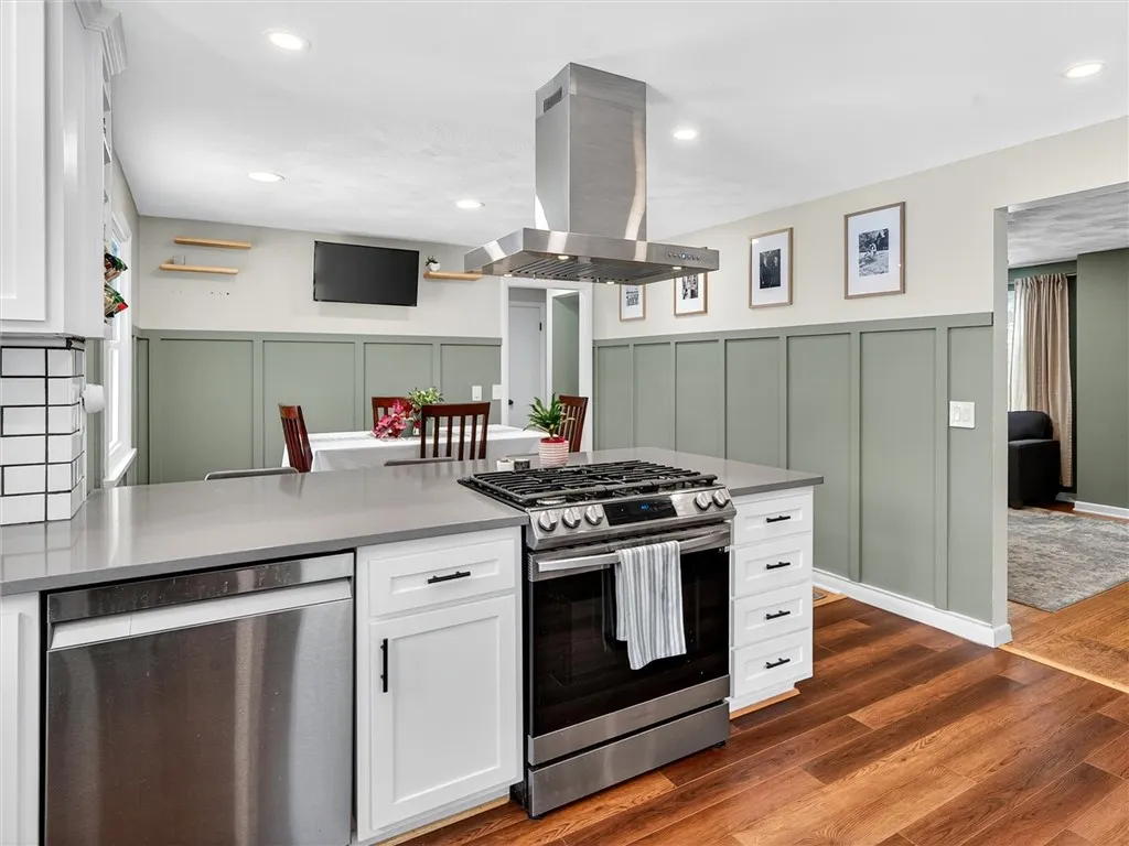 281 Woodruff Drive, Webster, New York 14580, Webster, New York 14580, 2 Bedrooms Bedrooms, 4 Rooms Rooms,1 BathroomBathrooms,Residential,For Sale,281 Woodruff Drive, Webster, New York 14580,0,R1649162