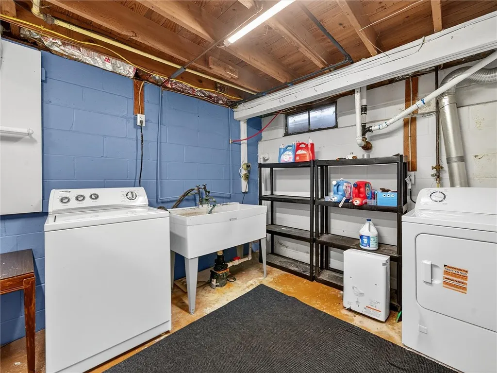 Basement Laundry Rm