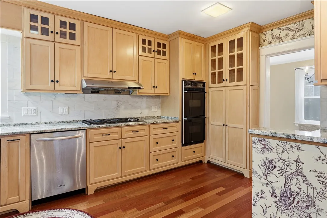 1419 West Water Street, Elmira, New York 14905, Elmira, New York 14905, 4 Bedrooms Bedrooms, 13 Rooms Rooms,2 BathroomsBathrooms,Residential,For Sale,1419 West Water Street, Elmira, New York 14905,0,R1647840