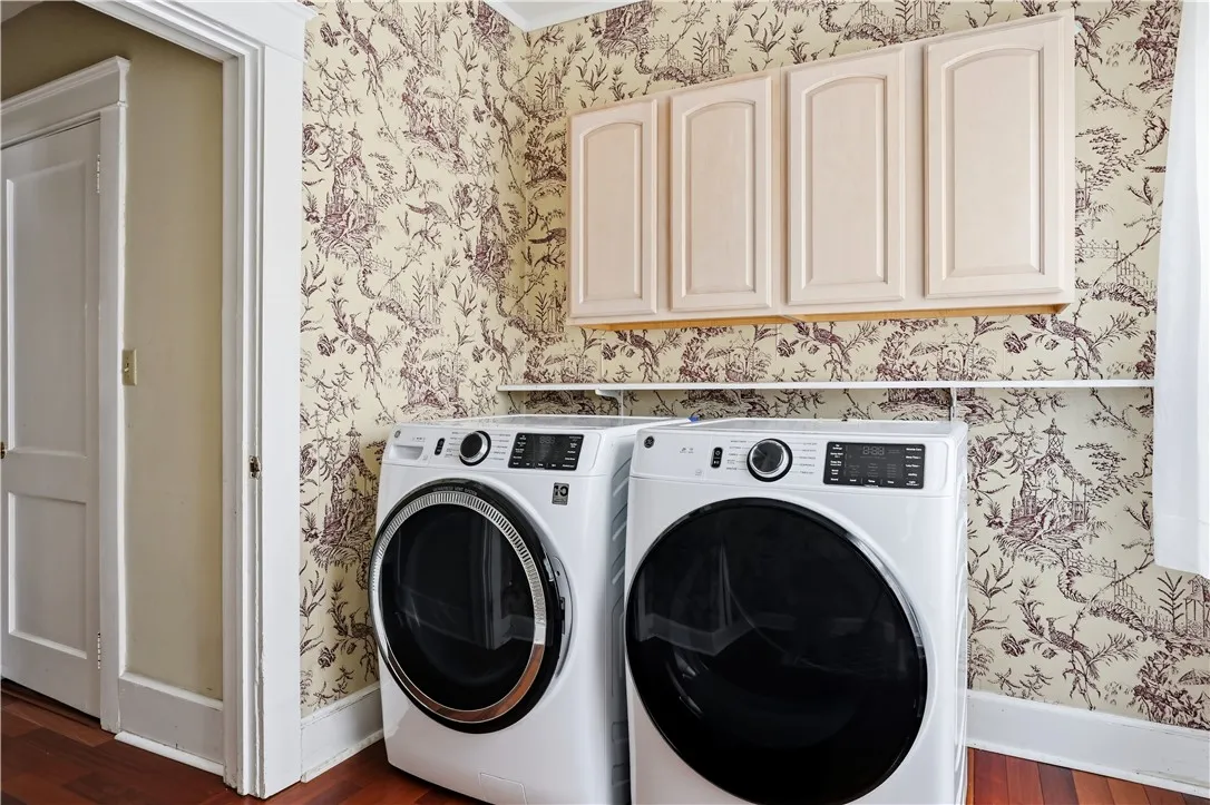 1419 West Water Street, Elmira, New York 14905, Elmira, New York 14905, 4 Bedrooms Bedrooms, 13 Rooms Rooms,2 BathroomsBathrooms,Residential,For Sale,1419 West Water Street, Elmira, New York 14905,0,R1647840