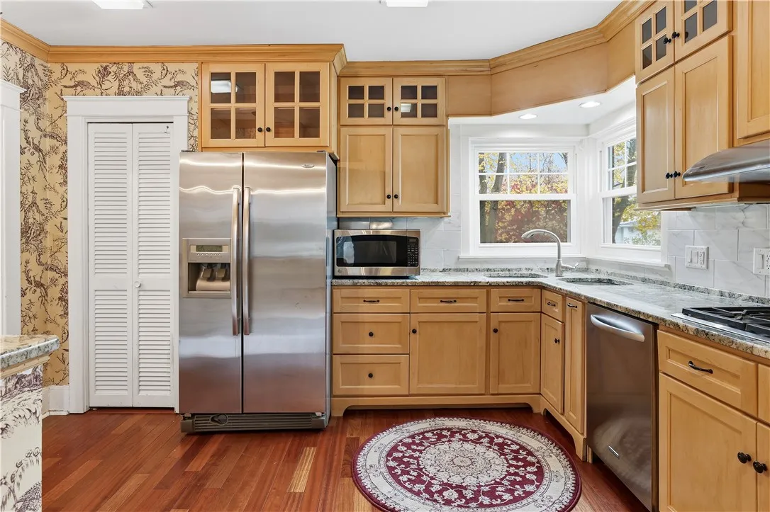 1419 West Water Street, Elmira, New York 14905, Elmira, New York 14905, 4 Bedrooms Bedrooms, 13 Rooms Rooms,2 BathroomsBathrooms,Residential,For Sale,1419 West Water Street, Elmira, New York 14905,0,R1647840
