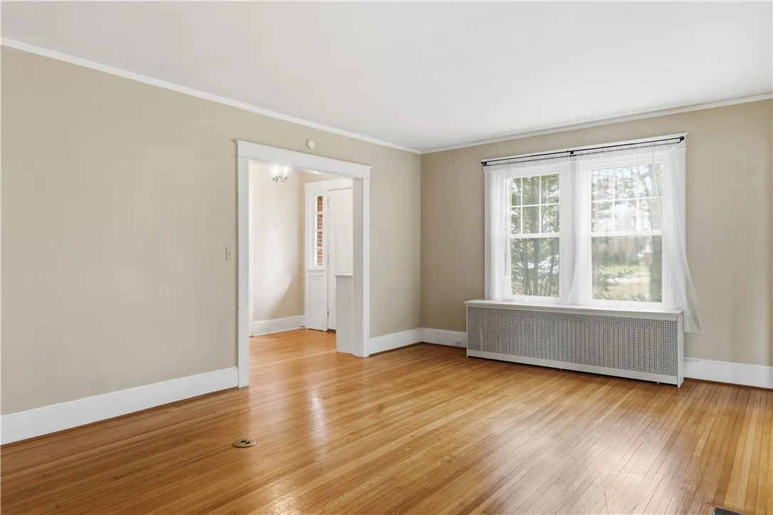 1419 West Water Street, Elmira, New York 14905, Elmira, New York 14905, 4 Bedrooms Bedrooms, 13 Rooms Rooms,2 BathroomsBathrooms,Residential,For Sale,1419 West Water Street, Elmira, New York 14905,0,R1647840