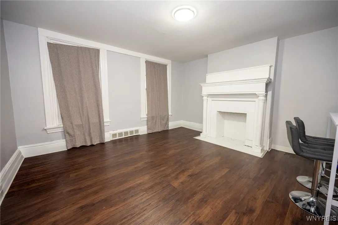 1094 Elmwood Avenue, Buffalo, New York 14222, Buffalo, New York 14222, 10 Bedrooms Bedrooms, ,4 BathroomsBathrooms,Residential,For Sale,1094 Elmwood Avenue, Buffalo, New York 14222,0,B1650194