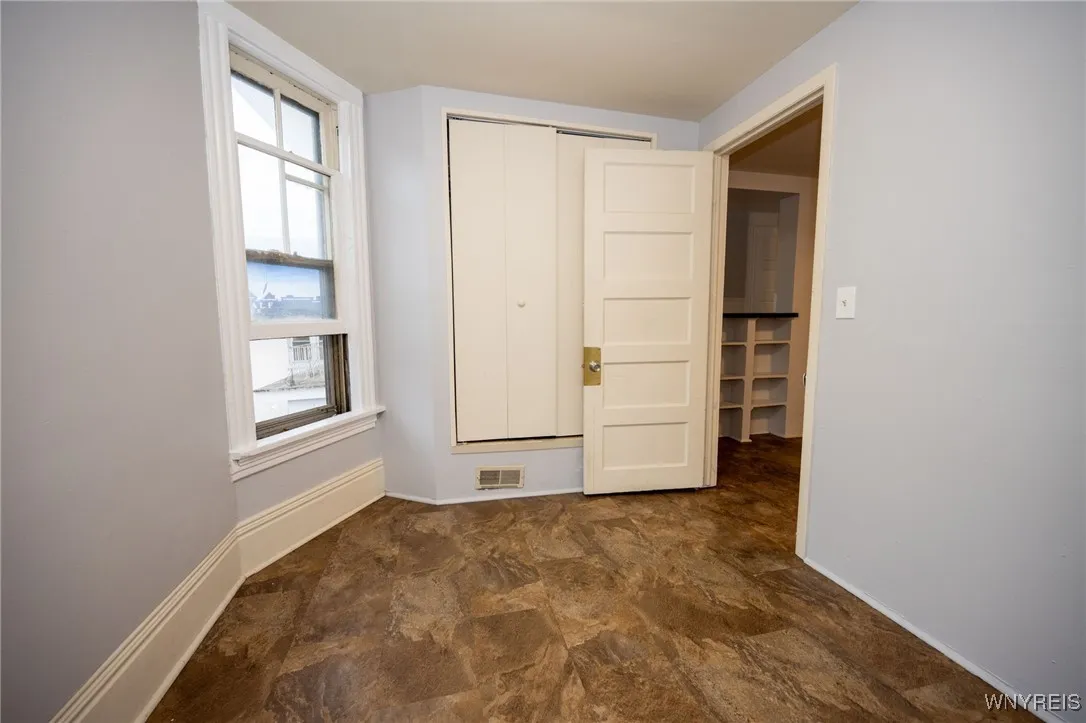 1094 Elmwood Avenue, Buffalo, New York 14222, Buffalo, New York 14222, 10 Bedrooms Bedrooms, ,4 BathroomsBathrooms,Residential,For Sale,1094 Elmwood Avenue, Buffalo, New York 14222,0,B1650194