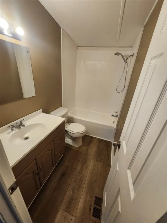 129 Saltonstall Street 41, Canandaigua City, New Y, Canandaigua City, New York 14424, 3 Bedrooms Bedrooms, 7 Rooms Rooms,2 BathroomsBathrooms,Residential,For Sale,129 Saltonstall Street 41, Canandaigua City, New Y,0,R1649382