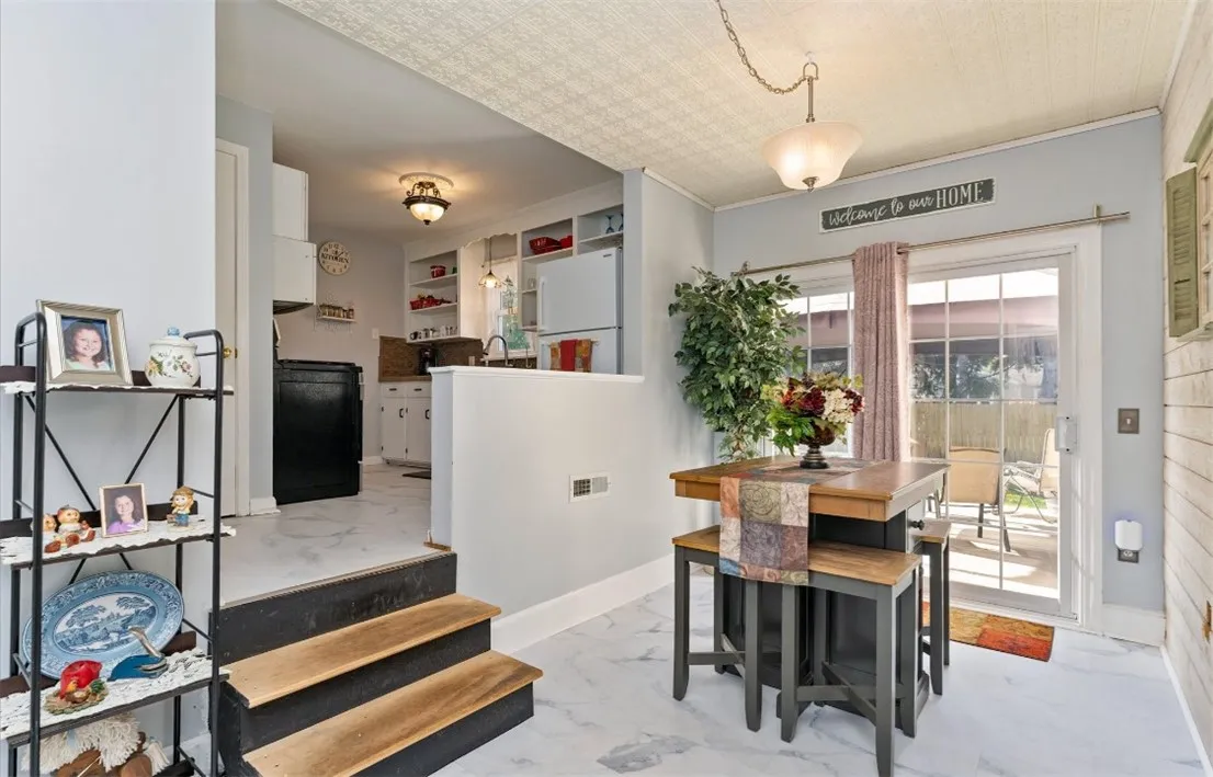 Dining room sliders to backyard