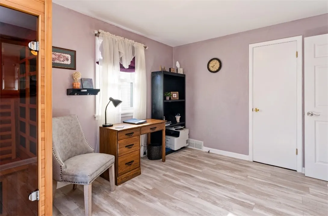 4081 Mount Read Boulevard, Greece, New York 14616, Greece, New York 14616, 3 Bedrooms Bedrooms, 6 Rooms Rooms,1 BathroomBathrooms,Residential,For Sale,4081 Mount Read Boulevard, Greece, New York 14616,0,R1650565