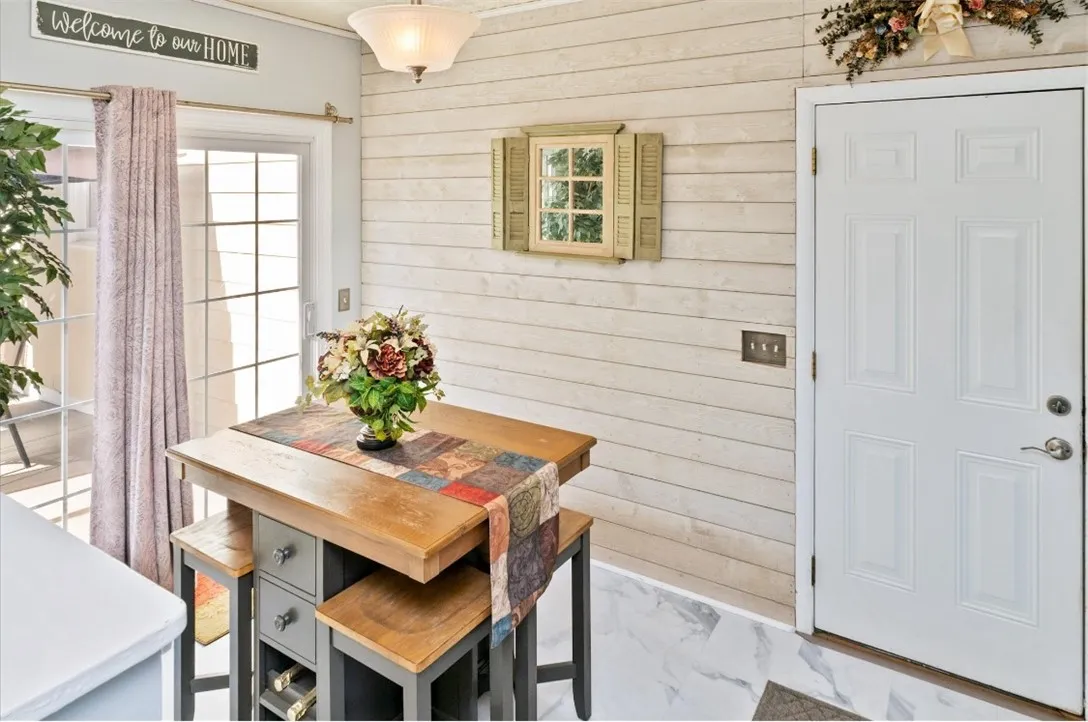 4081 Mount Read Boulevard, Greece, New York 14616, Greece, New York 14616, 3 Bedrooms Bedrooms, 6 Rooms Rooms,1 BathroomBathrooms,Residential,For Sale,4081 Mount Read Boulevard, Greece, New York 14616,0,R1650565