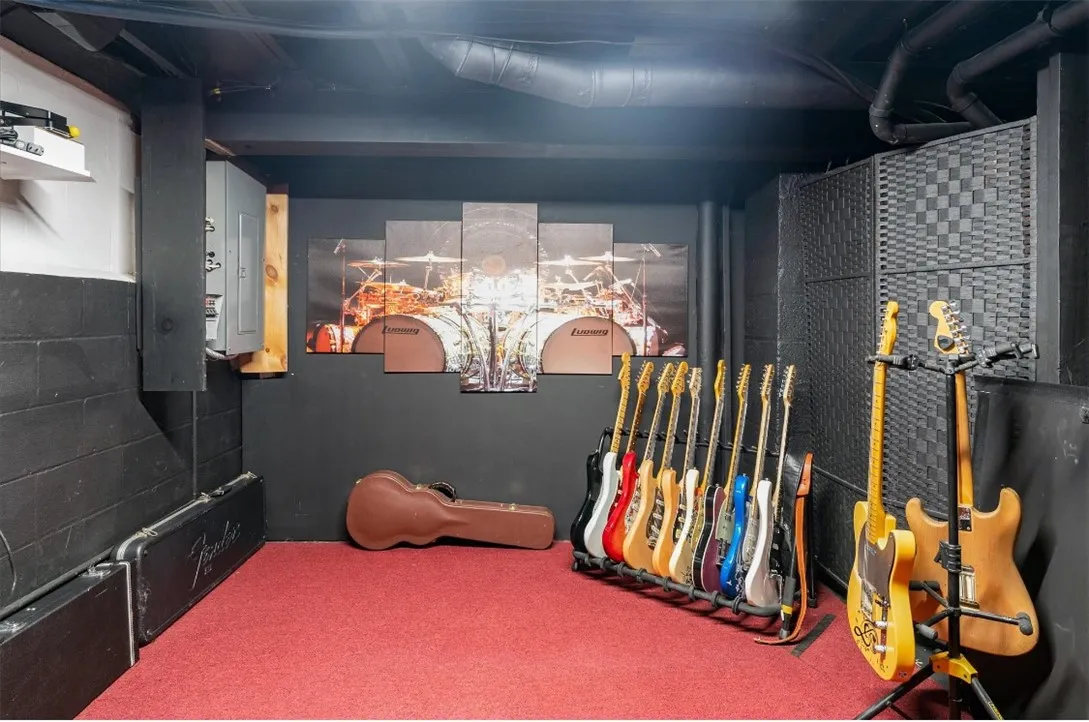 4081 Mount Read Boulevard, Greece, New York 14616, Greece, New York 14616, 3 Bedrooms Bedrooms, 6 Rooms Rooms,1 BathroomBathrooms,Residential,For Sale,4081 Mount Read Boulevard, Greece, New York 14616,0,R1650565