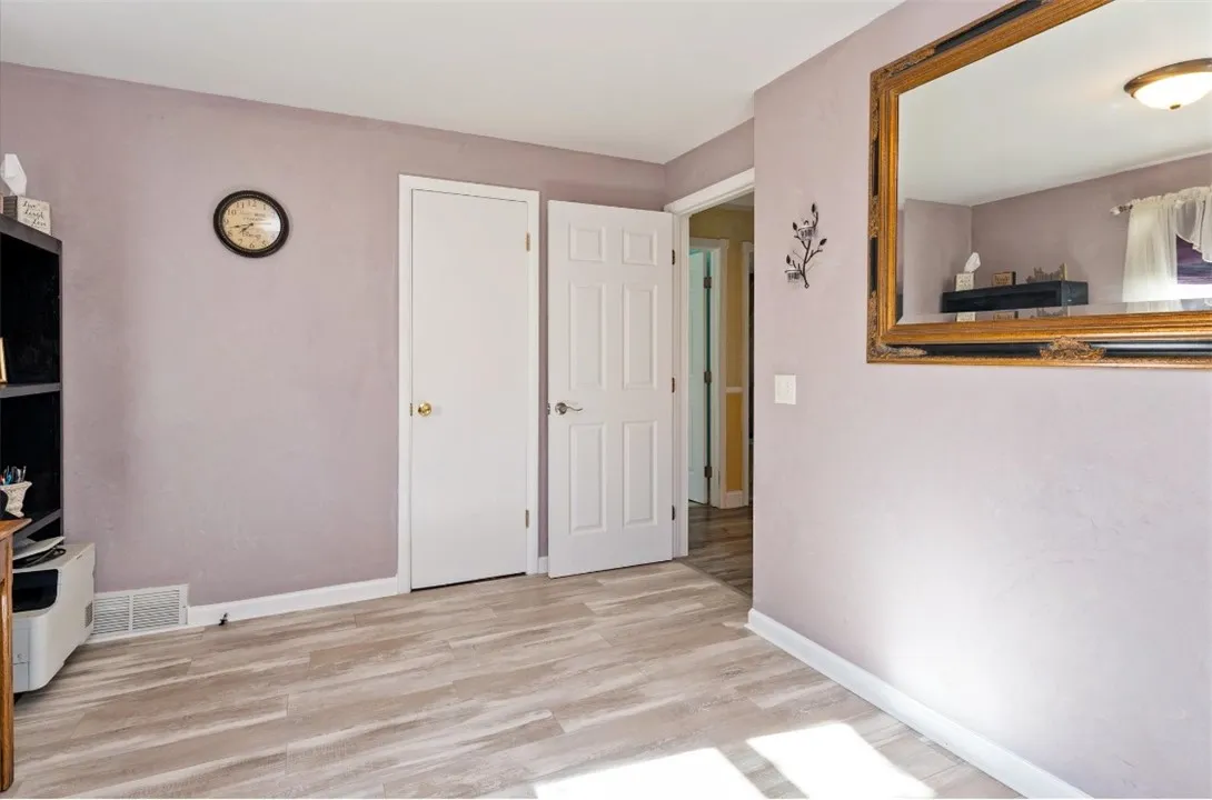 4081 Mount Read Boulevard, Greece, New York 14616, Greece, New York 14616, 3 Bedrooms Bedrooms, 6 Rooms Rooms,1 BathroomBathrooms,Residential,For Sale,4081 Mount Read Boulevard, Greece, New York 14616,0,R1650565