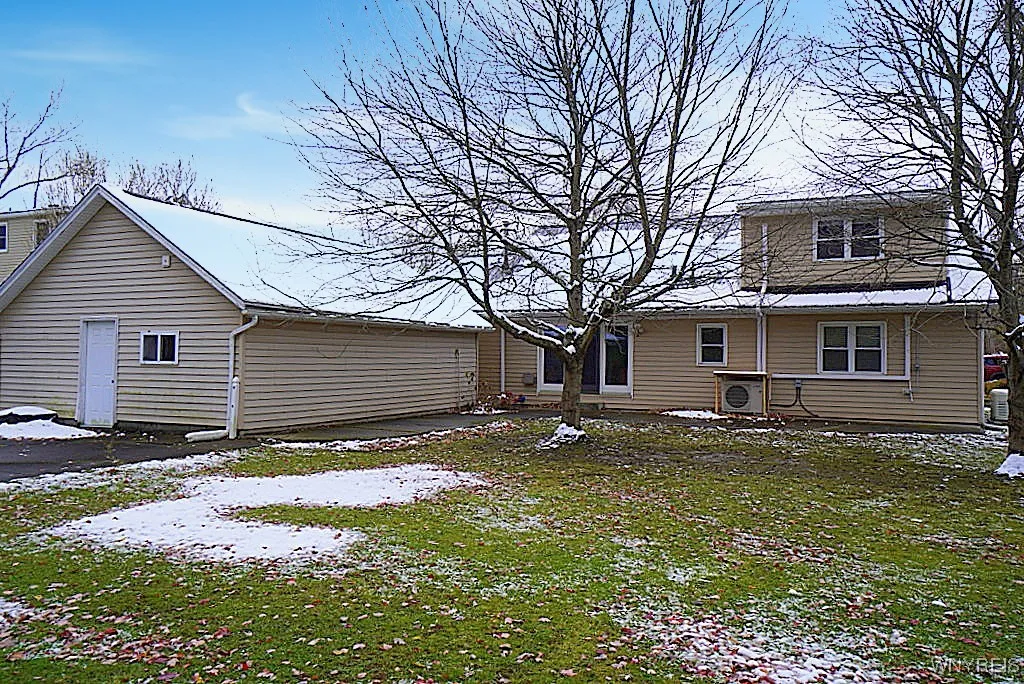 6302 Webster Road, Orchard Park, New York 14127, Orchard Park, New York 14127, 4 Bedrooms Bedrooms, 9 Rooms Rooms,1 BathroomBathrooms,Residential,For Sale,6302 Webster Road, Orchard Park, New York 14127,0,B1650635