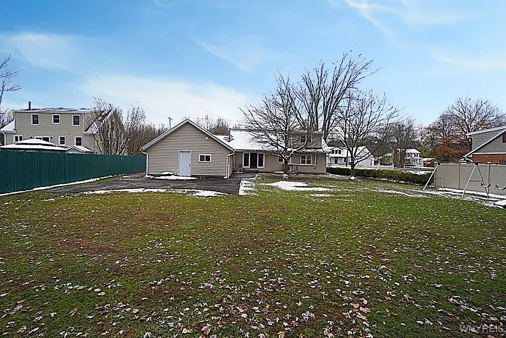 6302 Webster Road, Orchard Park, New York 14127, Orchard Park, New York 14127, 4 Bedrooms Bedrooms, 9 Rooms Rooms,1 BathroomBathrooms,Residential,For Sale,6302 Webster Road, Orchard Park, New York 14127,0,B1650635
