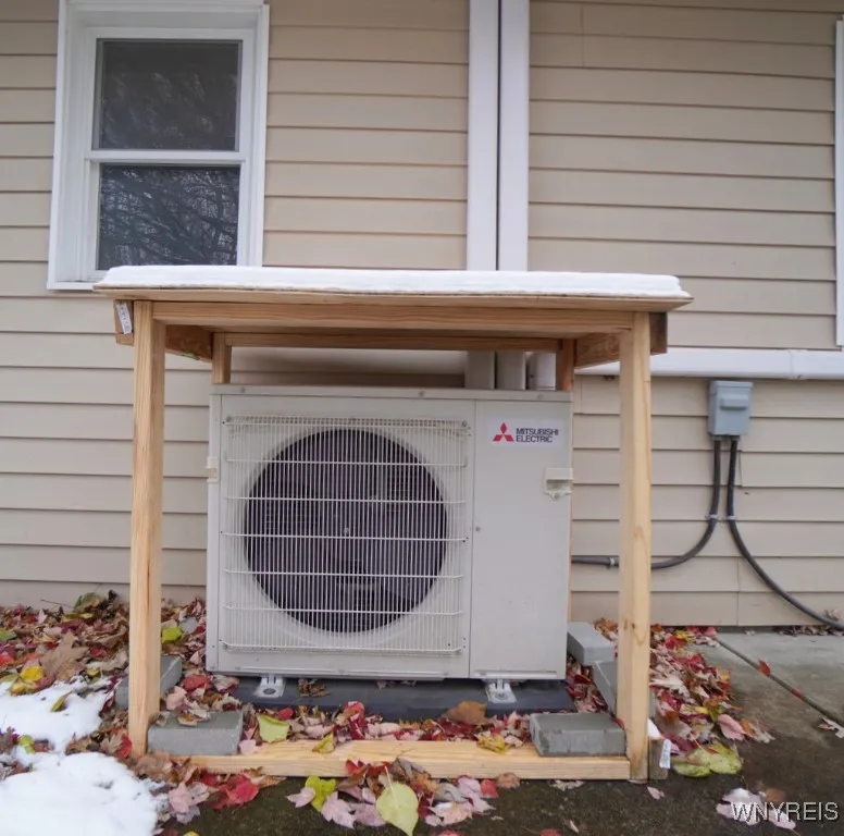 6302 Webster Road, Orchard Park, New York 14127, Orchard Park, New York 14127, 4 Bedrooms Bedrooms, 9 Rooms Rooms,1 BathroomBathrooms,Residential,For Sale,6302 Webster Road, Orchard Park, New York 14127,0,B1650635