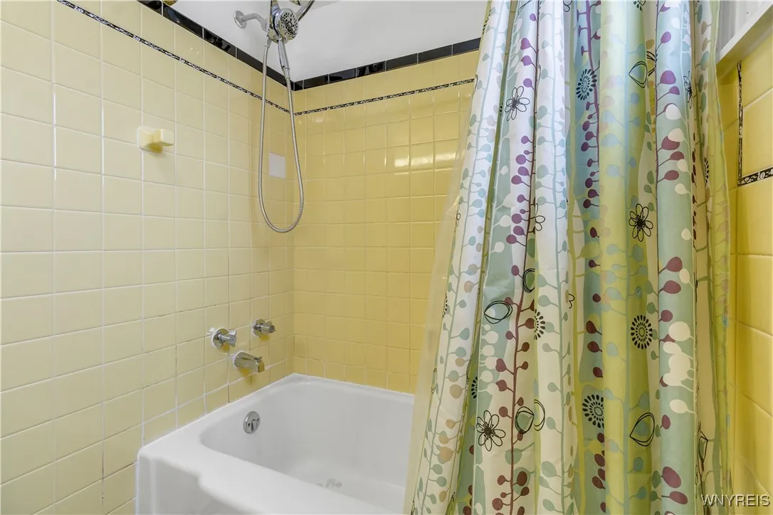 Second floor full bath