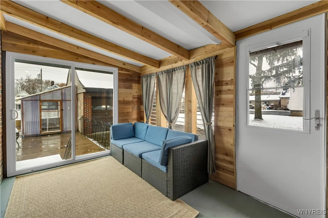 Enclosed side porch