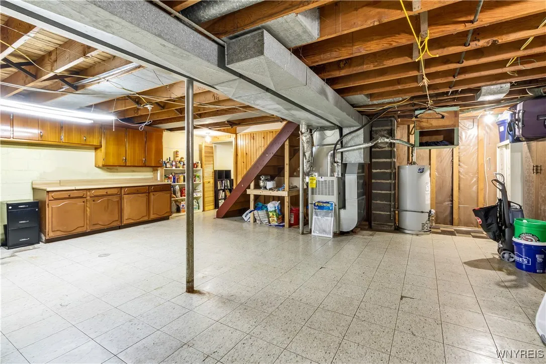 190 West Avenue, Lancaster, New York 14043, Lancaster, New York 14043, 4 Bedrooms Bedrooms, 13 Rooms Rooms,2 BathroomsBathrooms,Residential,For Sale,190 West Avenue, Lancaster, New York 14043,0,B1650184