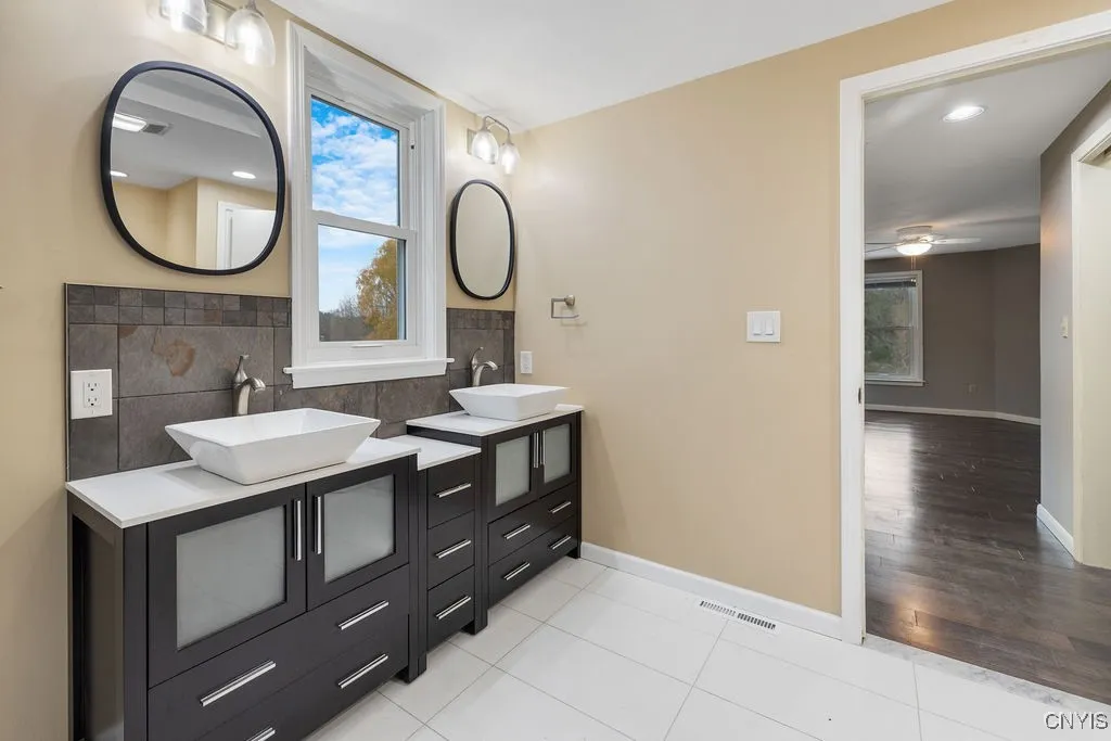 6208 Royal Birkdale, Dewitt, New York 13078, De Witt, New York 13078, 2 Bedrooms Bedrooms, 9 Rooms Rooms,3 BathroomsBathrooms,Residential,For Sale,6208 Royal Birkdale, Dewitt, New York 13078,0,S1650326