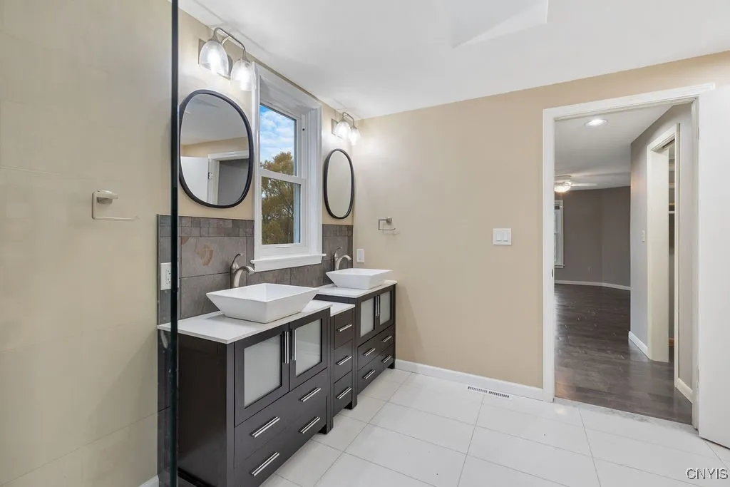 6208 Royal Birkdale, Dewitt, New York 13078, De Witt, New York 13078, 2 Bedrooms Bedrooms, 9 Rooms Rooms,3 BathroomsBathrooms,Residential,For Sale,6208 Royal Birkdale, Dewitt, New York 13078,0,S1650326
