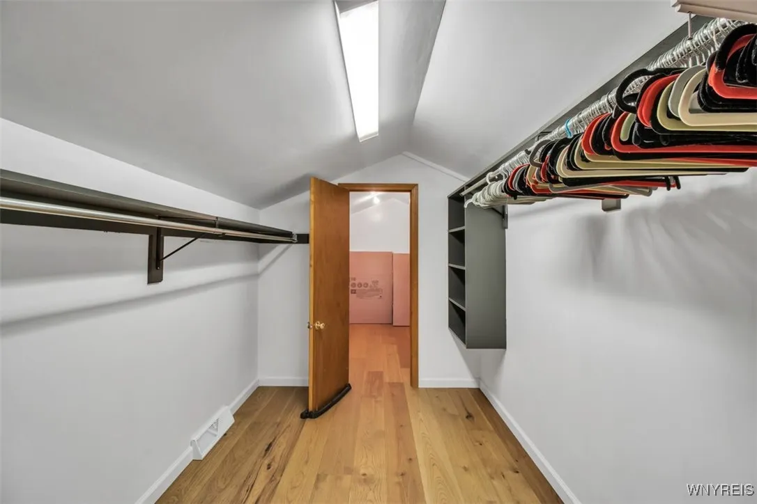 12 Arrow Trail, Lancaster, New York 14086, Lancaster, New York 14086, 4 Bedrooms Bedrooms, 10 Rooms Rooms,2 BathroomsBathrooms,Residential,For Sale,12 Arrow Trail, Lancaster, New York 14086,0,B1650367