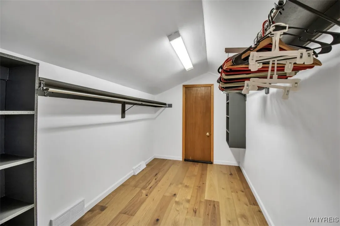 12 Arrow Trail, Lancaster, New York 14086, Lancaster, New York 14086, 4 Bedrooms Bedrooms, 10 Rooms Rooms,2 BathroomsBathrooms,Residential,For Sale,12 Arrow Trail, Lancaster, New York 14086,0,B1650367