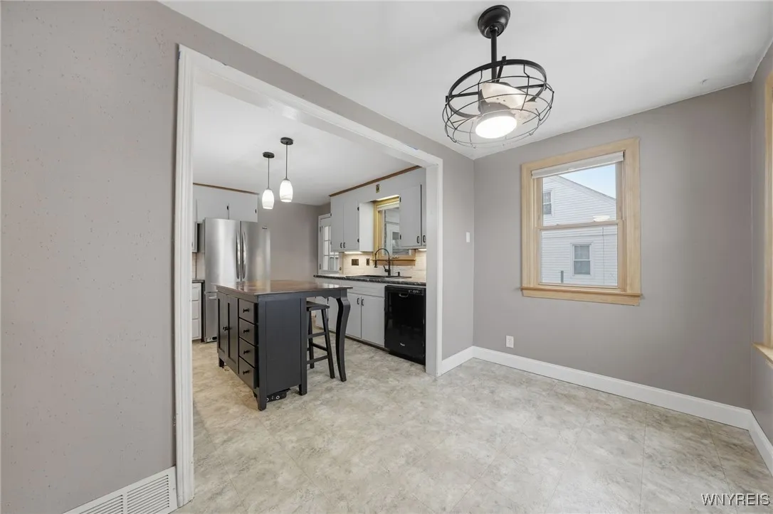 114 Westcliff Drive, West Seneca, New York 14224, West Seneca, New York 14224, 4 Bedrooms Bedrooms, 7 Rooms Rooms,2 BathroomsBathrooms,Residential,For Sale,114 Westcliff Drive, West Seneca, New York 14224,0,B1650599