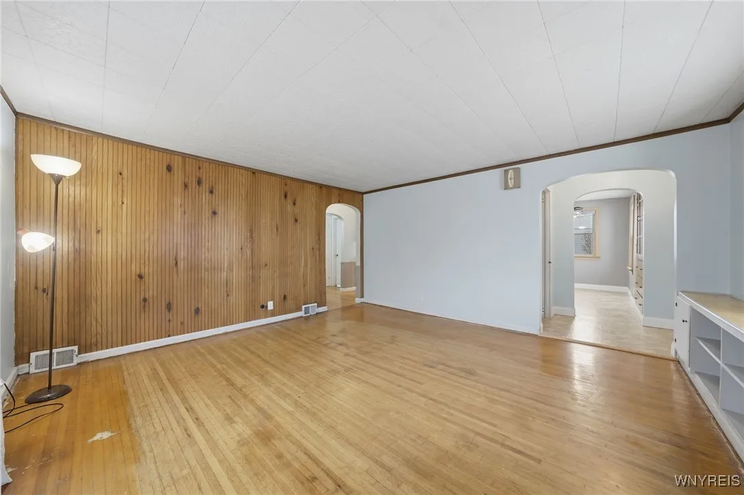 114 Westcliff Drive, West Seneca, New York 14224, West Seneca, New York 14224, 4 Bedrooms Bedrooms, 7 Rooms Rooms,2 BathroomsBathrooms,Residential,For Sale,114 Westcliff Drive, West Seneca, New York 14224,0,B1650599