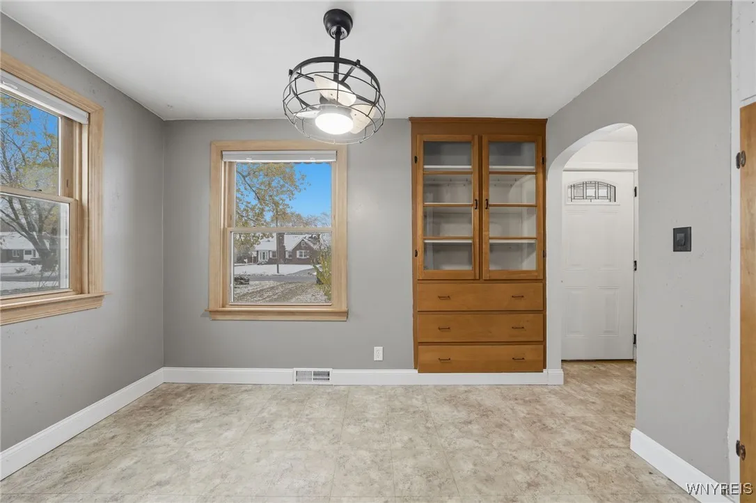 114 Westcliff Drive, West Seneca, New York 14224, West Seneca, New York 14224, 4 Bedrooms Bedrooms, 7 Rooms Rooms,2 BathroomsBathrooms,Residential,For Sale,114 Westcliff Drive, West Seneca, New York 14224,0,B1650599