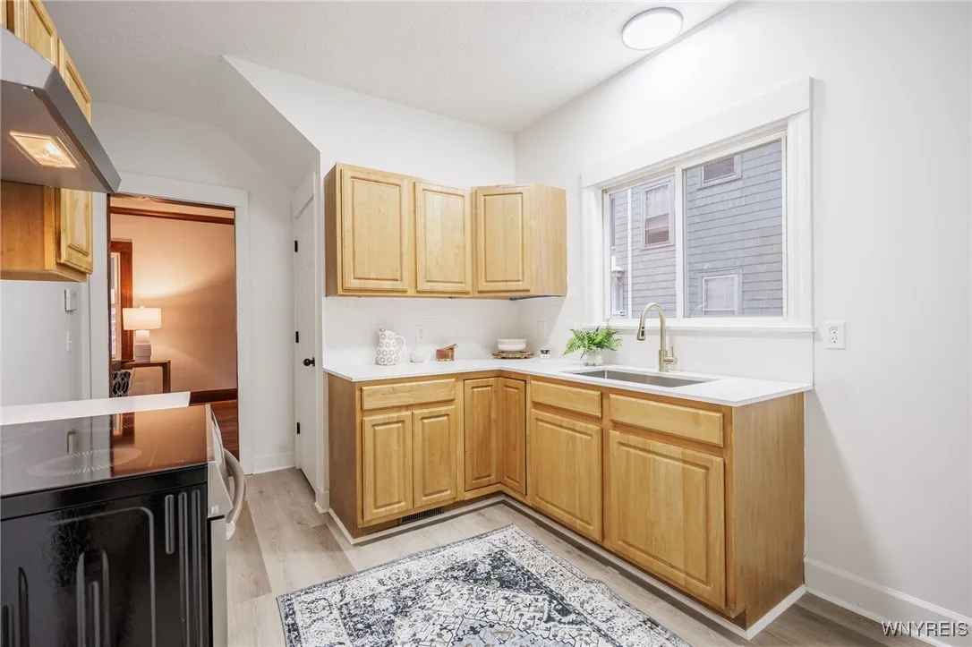 267 Flower City Park, Rochester, New York 14615, Rochester, New York 14615, 3 Bedrooms Bedrooms, 7 Rooms Rooms,1 BathroomBathrooms,Residential,For Sale,267 Flower City Park, Rochester, New York 14615,0,B1650500