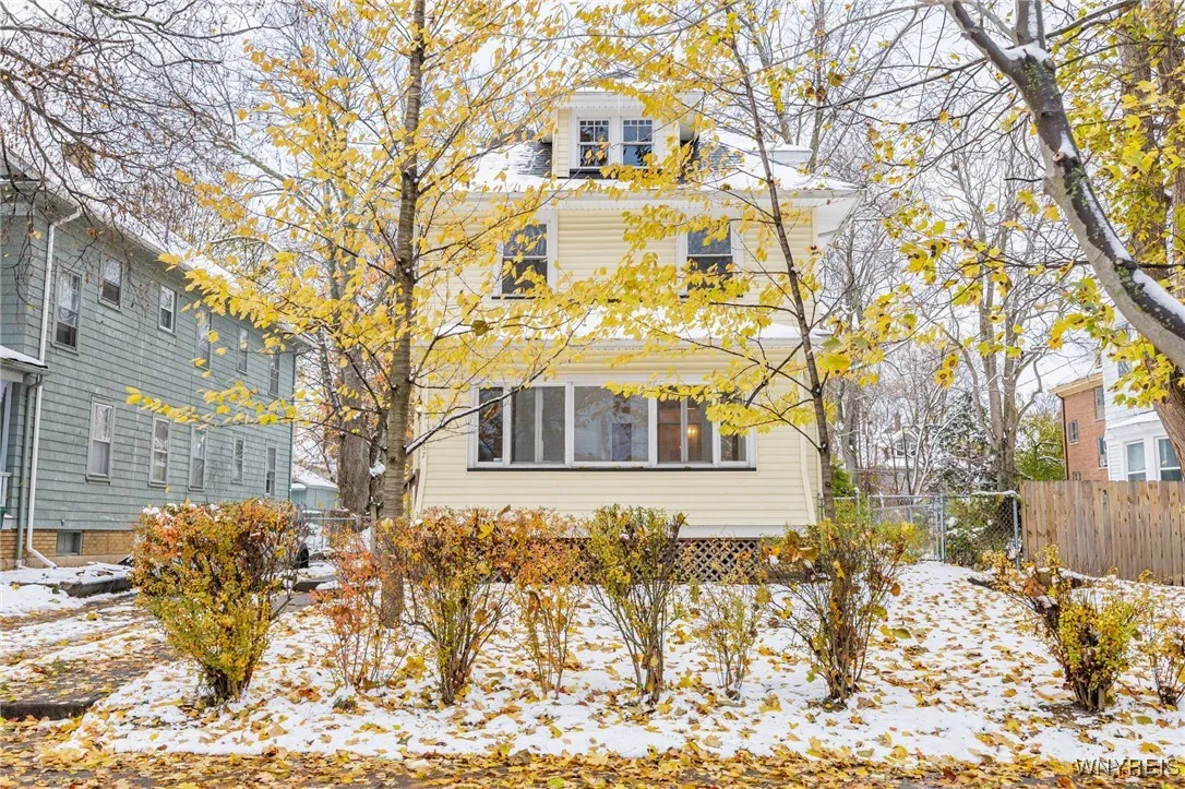 267 Flower City Park, Rochester, New York 14615, Rochester, New York 14615, 3 Bedrooms Bedrooms, 7 Rooms Rooms,1 BathroomBathrooms,Residential,For Sale,267 Flower City Park, Rochester, New York 14615,0,B1650500
