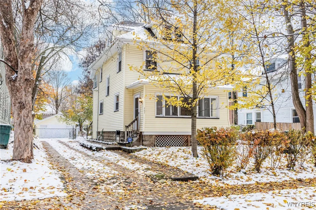 267 Flower City Park, Rochester, New York 14615, Rochester, New York 14615, 3 Bedrooms Bedrooms, 7 Rooms Rooms,1 BathroomBathrooms,Residential,For Sale,267 Flower City Park, Rochester, New York 14615,0,B1650500