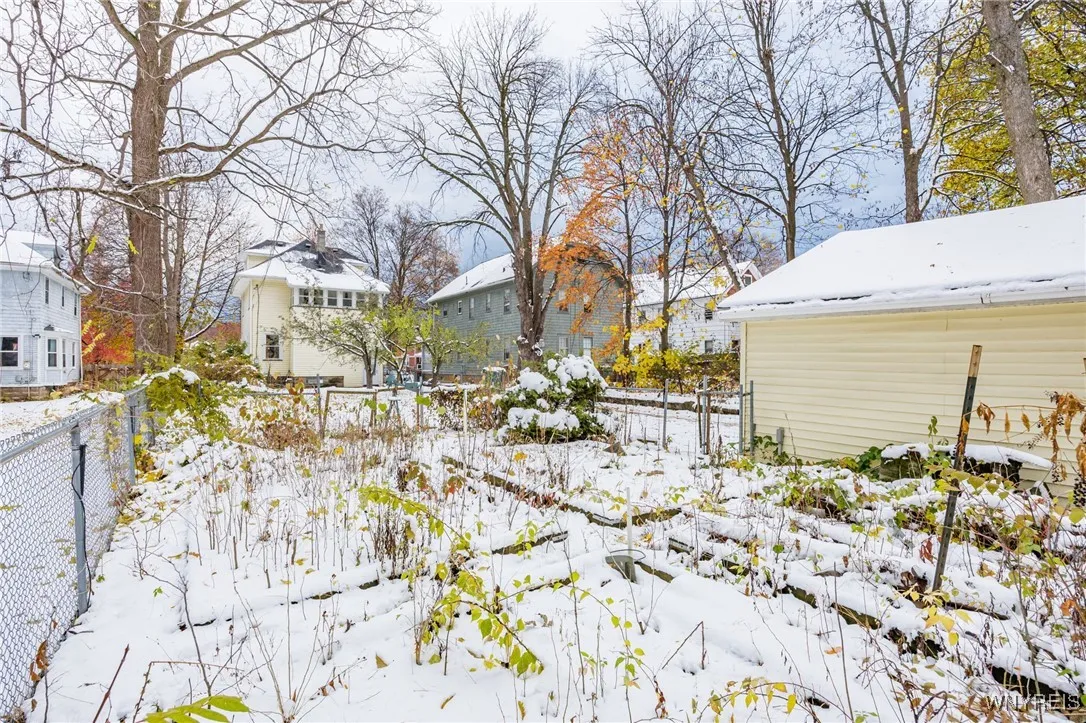 267 Flower City Park, Rochester, New York 14615, Rochester, New York 14615, 3 Bedrooms Bedrooms, 7 Rooms Rooms,1 BathroomBathrooms,Residential,For Sale,267 Flower City Park, Rochester, New York 14615,0,B1650500