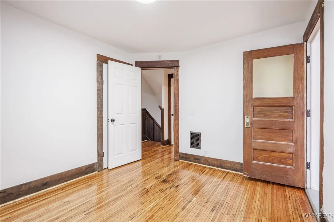 267 Flower City Park, Rochester, New York 14615, Rochester, New York 14615, 3 Bedrooms Bedrooms, 7 Rooms Rooms,1 BathroomBathrooms,Residential,For Sale,267 Flower City Park, Rochester, New York 14615,0,B1650500