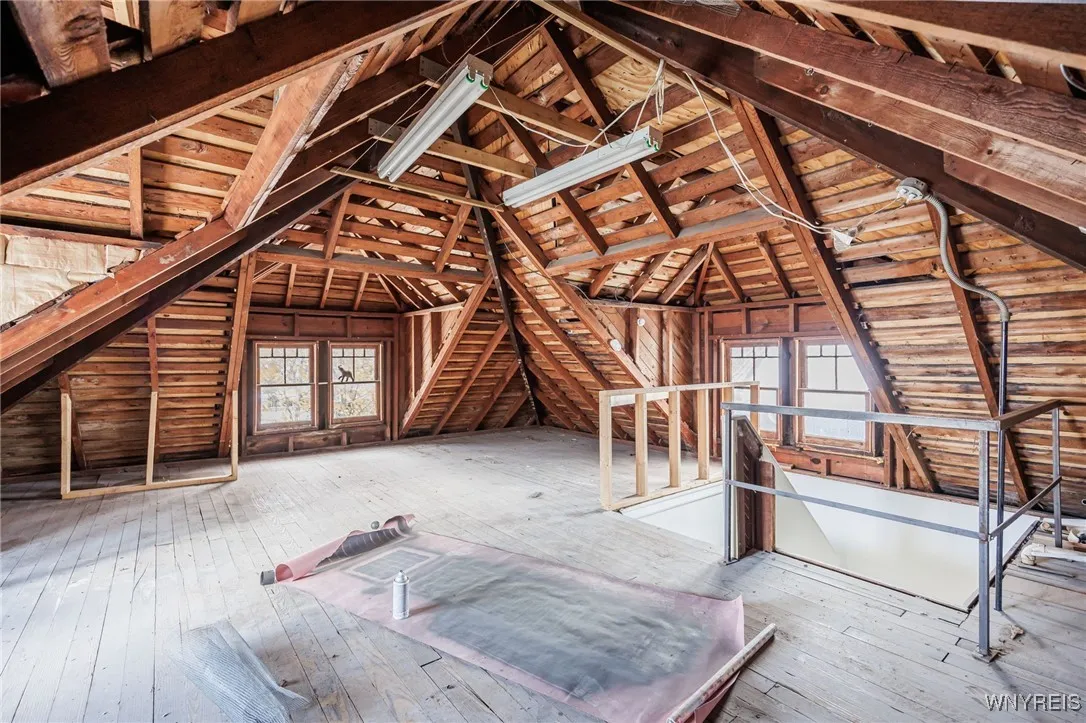 267 Flower City Park, Rochester, New York 14615, Rochester, New York 14615, 3 Bedrooms Bedrooms, 7 Rooms Rooms,1 BathroomBathrooms,Residential,For Sale,267 Flower City Park, Rochester, New York 14615,0,B1650500