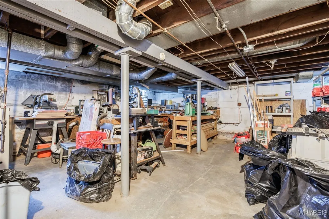 267 Flower City Park, Rochester, New York 14615, Rochester, New York 14615, 3 Bedrooms Bedrooms, 7 Rooms Rooms,1 BathroomBathrooms,Residential,For Sale,267 Flower City Park, Rochester, New York 14615,0,B1650500